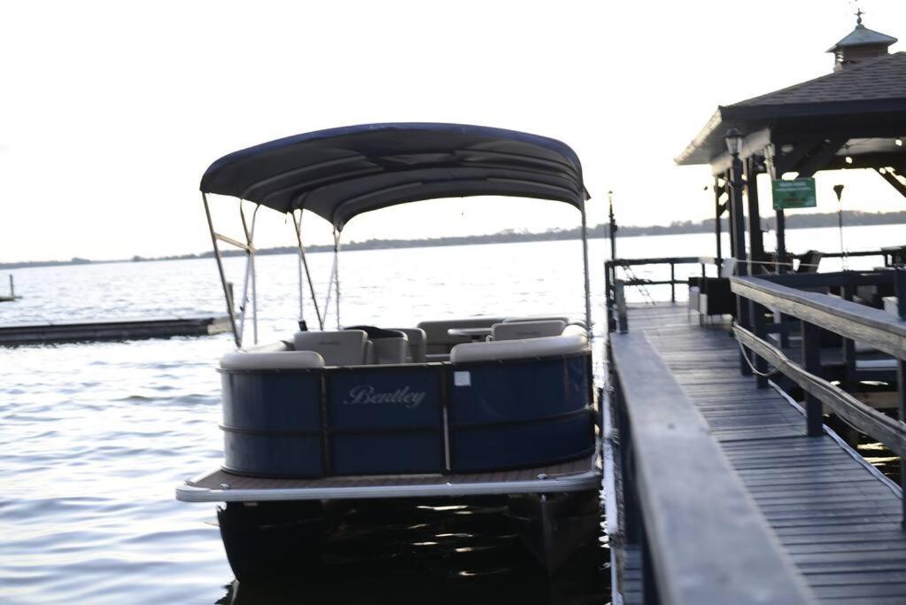 Lakefront Duplex With Pontoon Boat 2 Bedroom Home マウント・ドラ エクステリア 写真