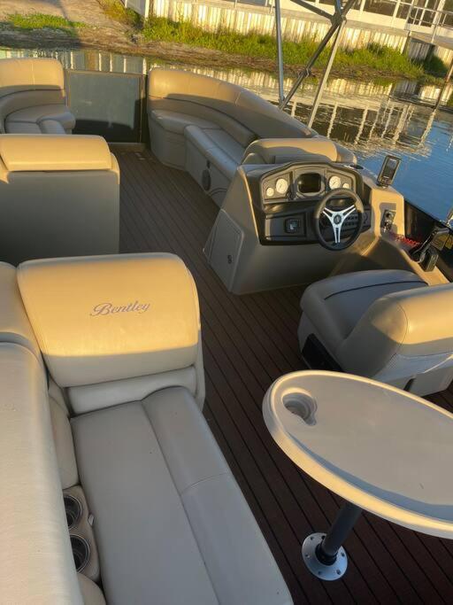 Lakefront Duplex With Pontoon Boat 2 Bedroom Home マウント・ドラ エクステリア 写真