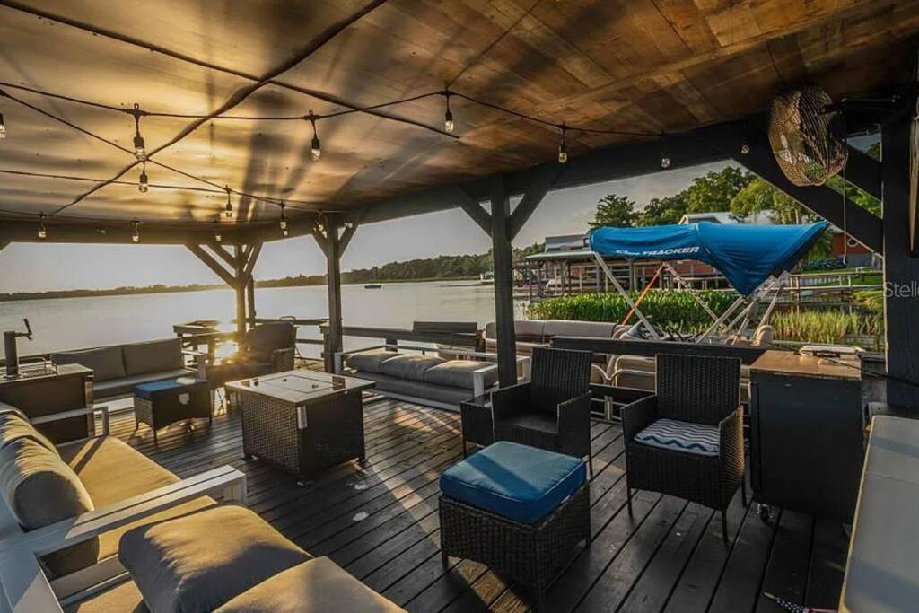 Lakefront Duplex With Pontoon Boat 2 Bedroom Home マウント・ドラ エクステリア 写真